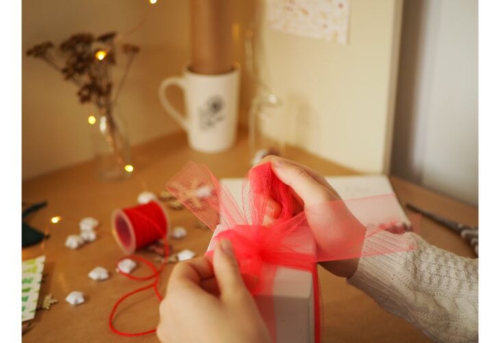 How to Make Tulle Bows for Gifts